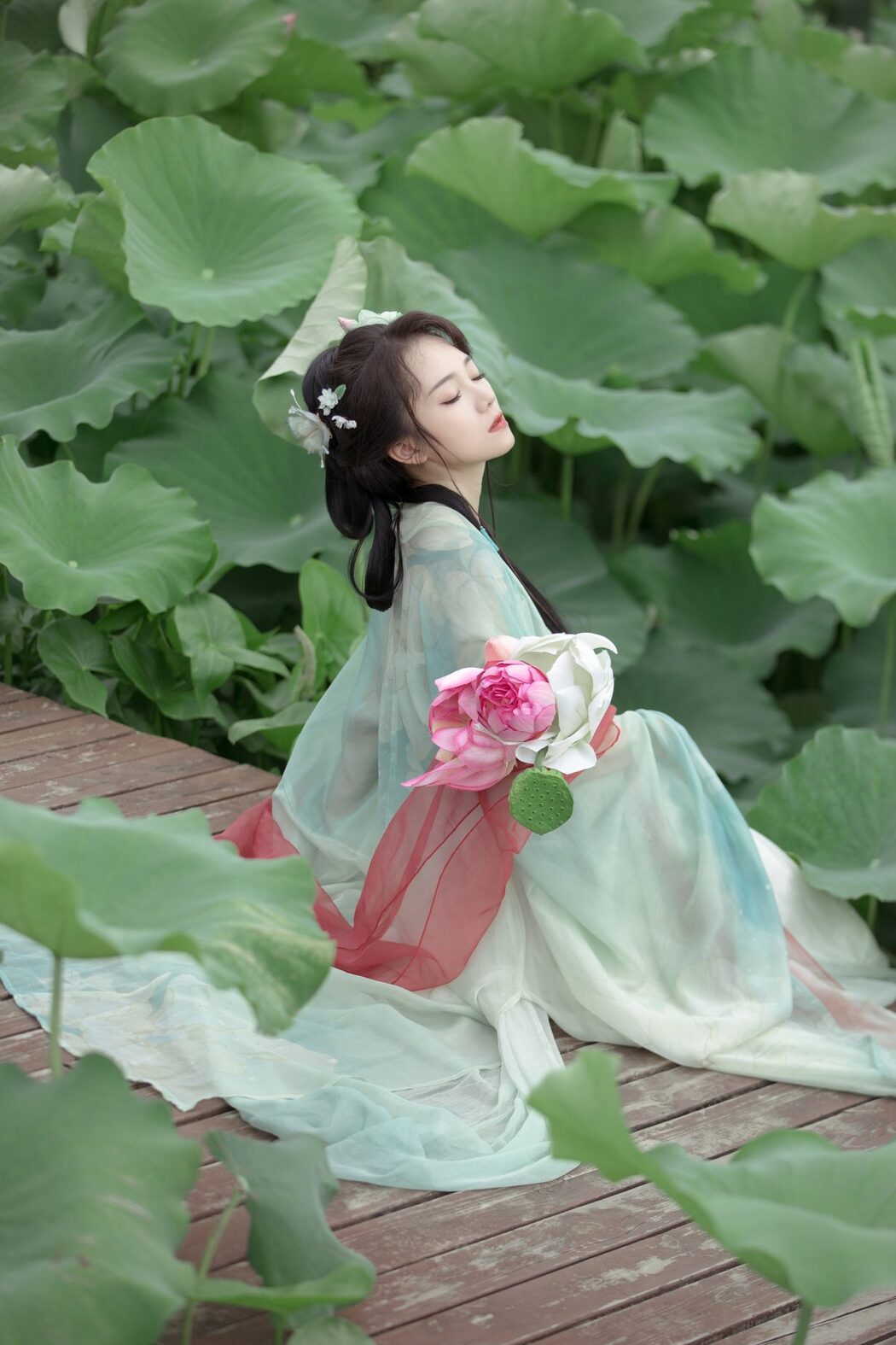 YiTuYu艺图语 Vol.4783 Qiu Da Da