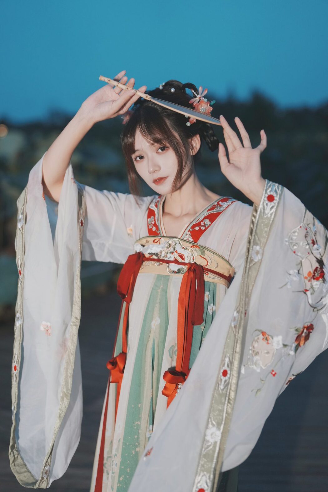 YiTuYu艺图语 Vol.4772 Tu Zi Zzz Bu Chi Hu Luo Bo