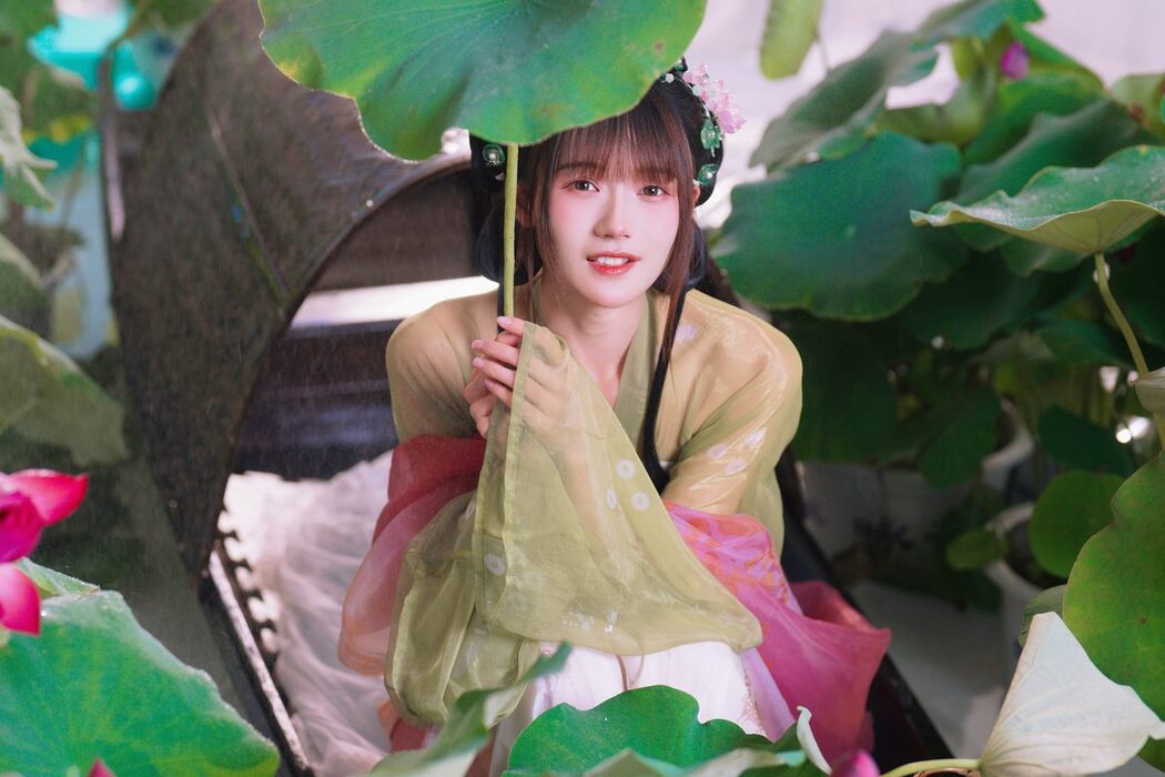 YiTuYu艺图语 Vol.4707 Tu Zi Zzz Bu Chi Hu Luo Bo