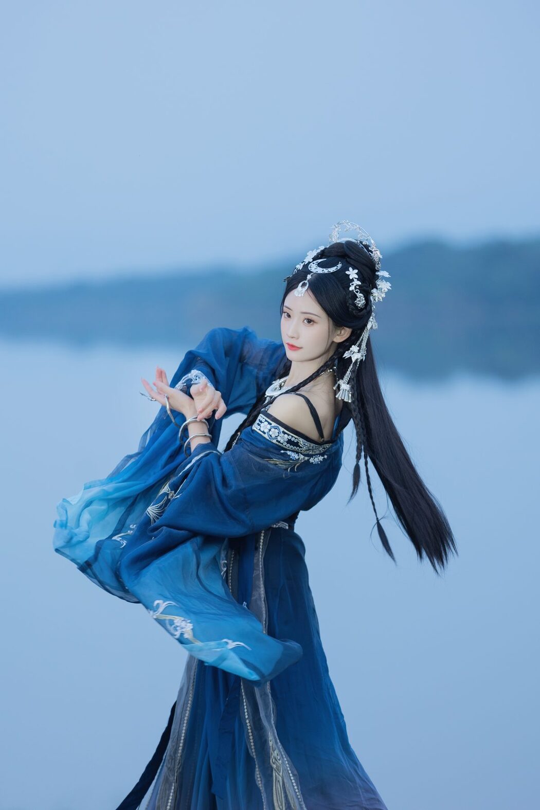 YiTuYu艺图语 Vol.4761 Jia Yue Yue Yue