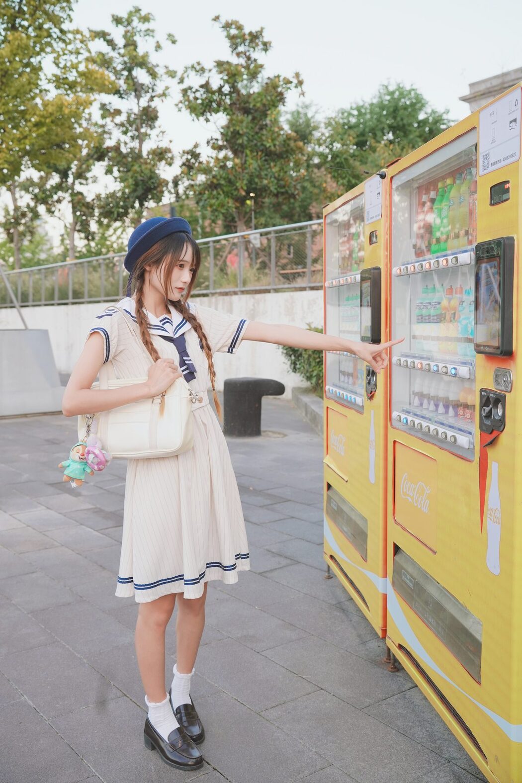 YiTuYu艺图语 Vol.4755 Tu Zi Zzz Bu Chi Hu Luo Bo