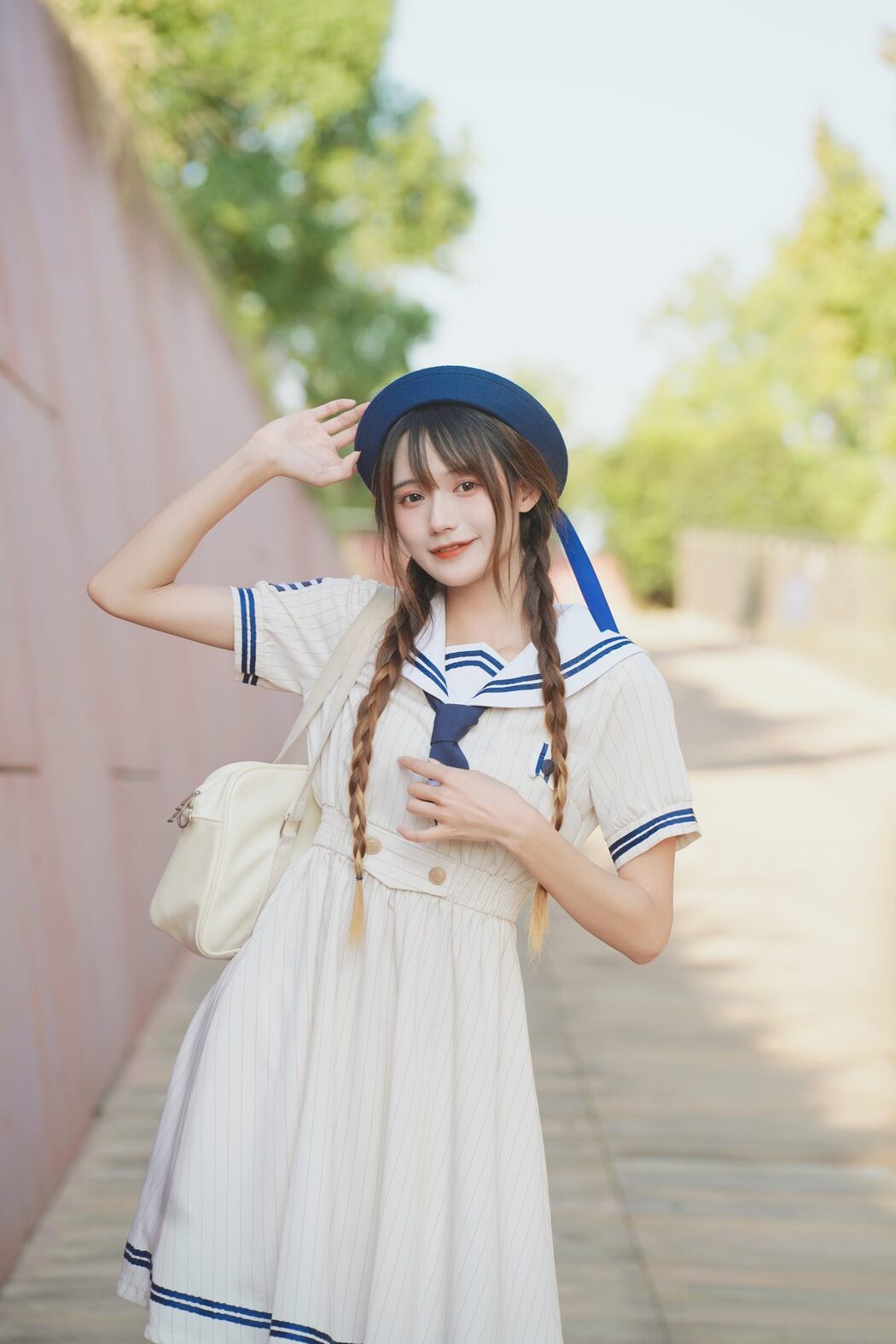 YiTuYu艺图语 Vol.4755 Tu Zi Zzz Bu Chi Hu Luo Bo
