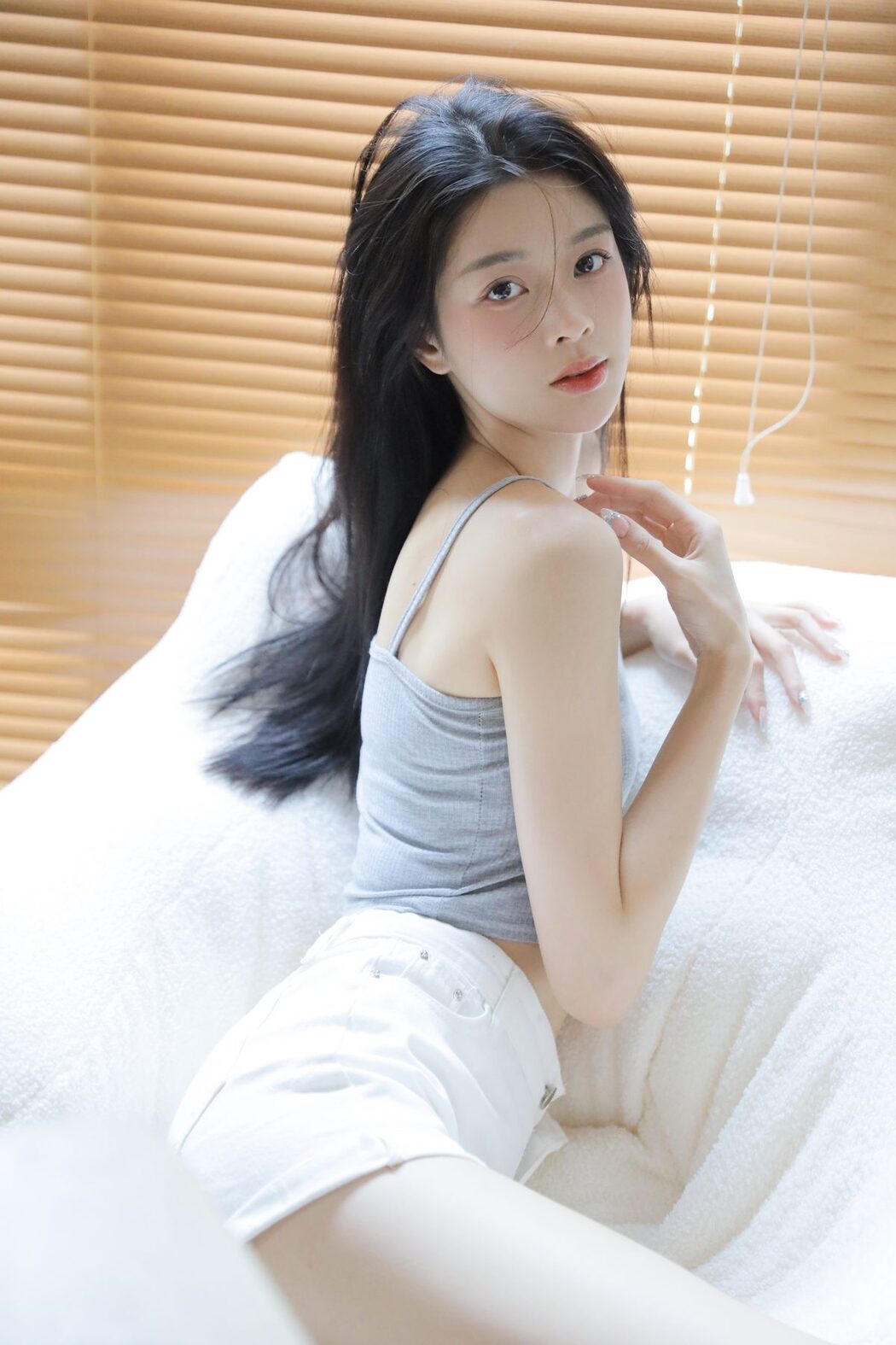 YiTuYu艺图语 Vol.4907 A Ban