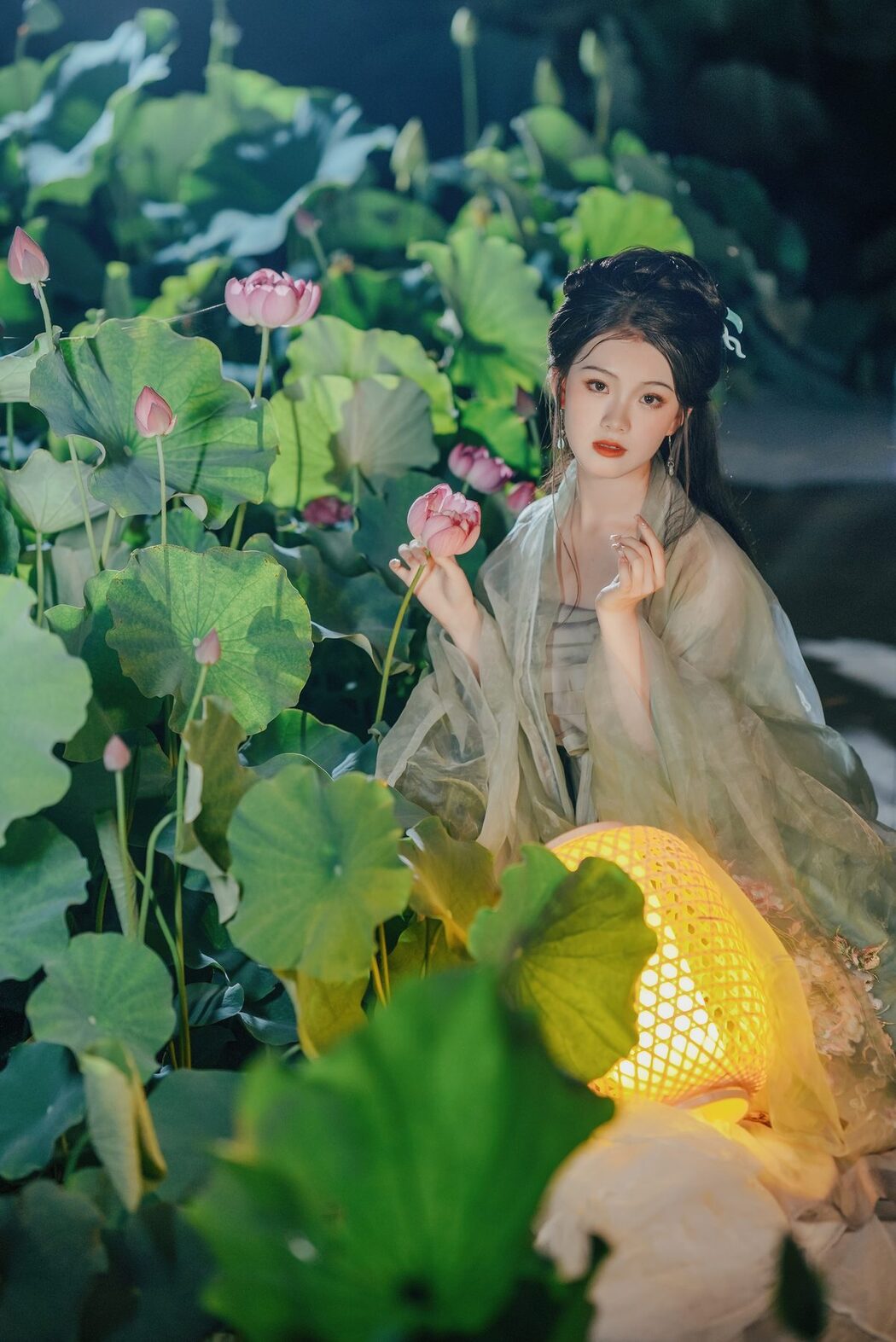 YiTuYu艺图语 Vol.4861 Yue Li