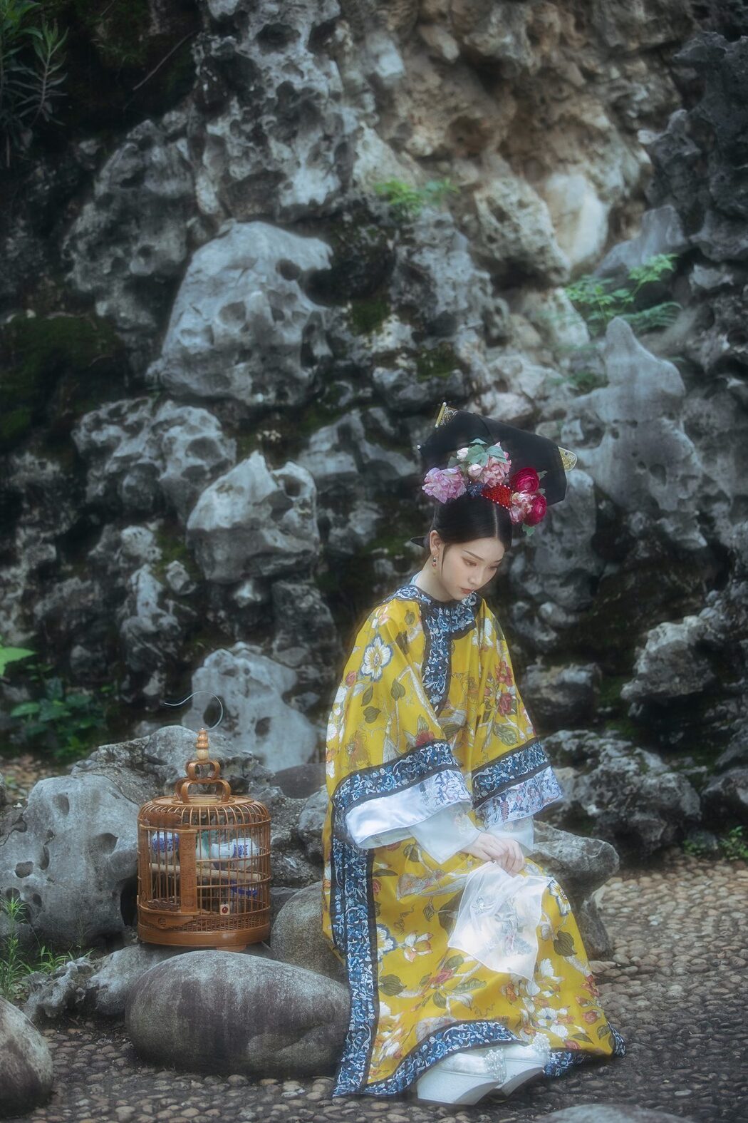 YiTuYu艺图语 Vol.4858 Zhi Zhi Qi