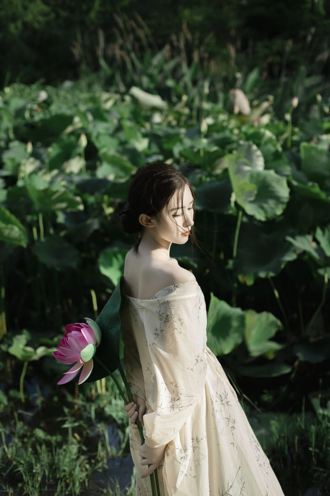 YiTuYu艺图语 Vol.4976 Ke Ke Duo Ni