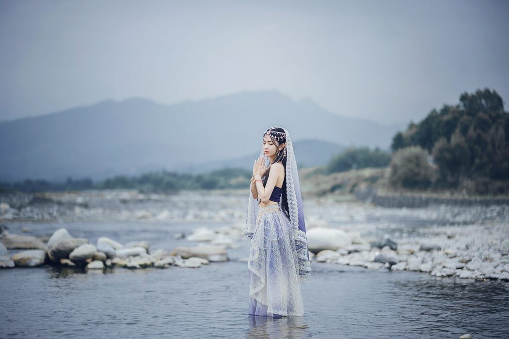 YiTuYu艺图语 Vol.4908 Xin Yi