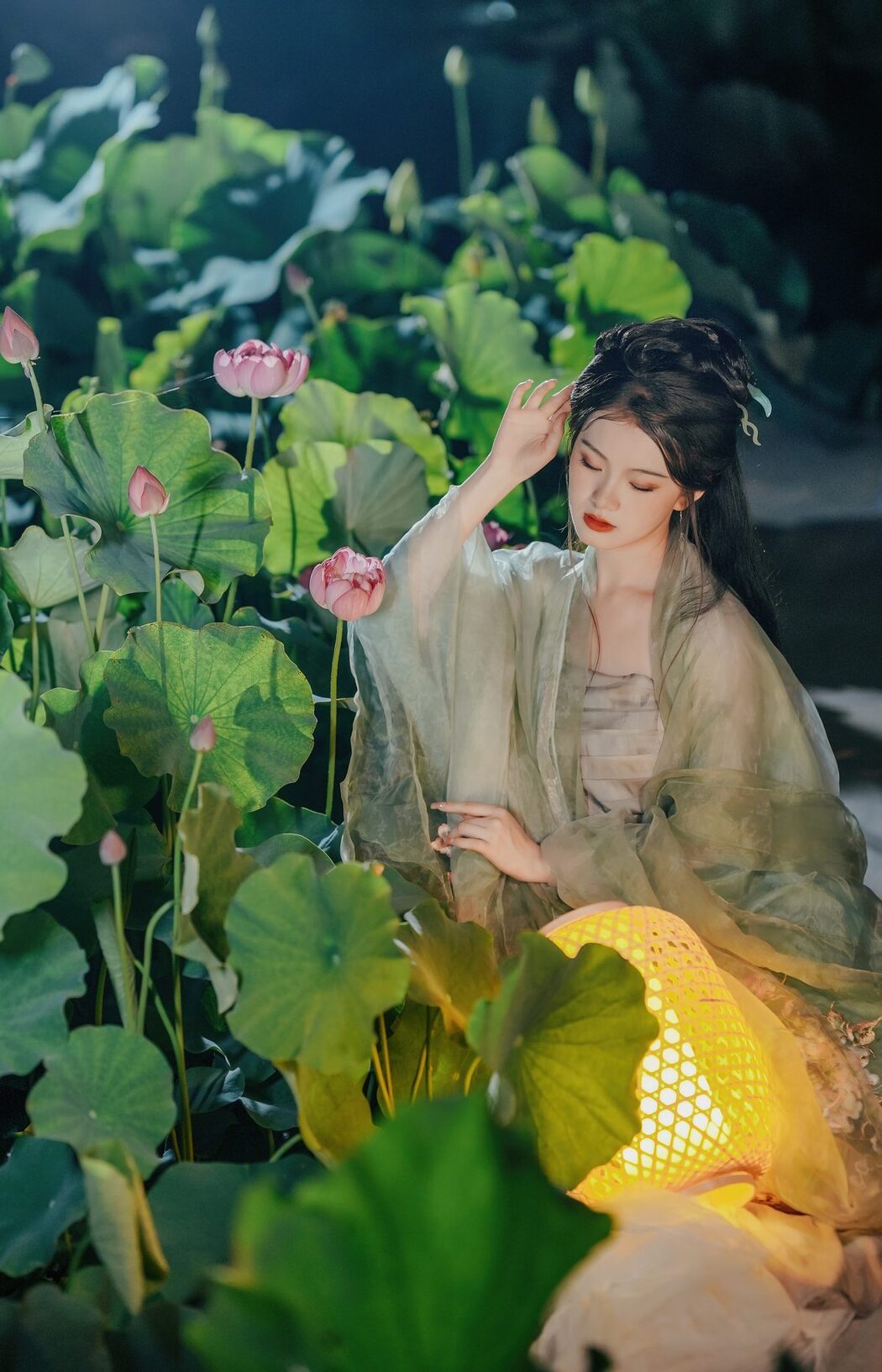 YiTuYu艺图语 Vol.4861 Yue Li
