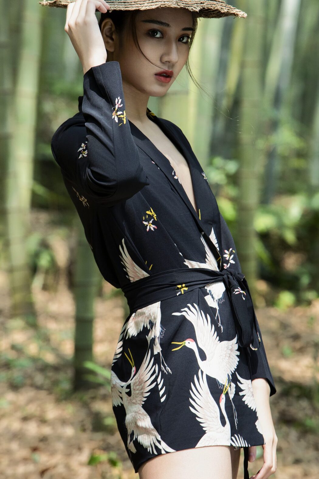 YiTuYu艺图语 Vol.4893 Lin Lin