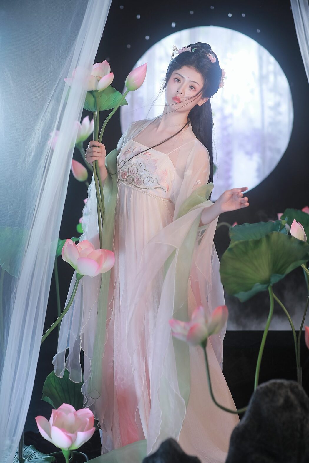 YiTuYu艺图语 Vol.4974 Dai Bu Zhu De Yi Mi