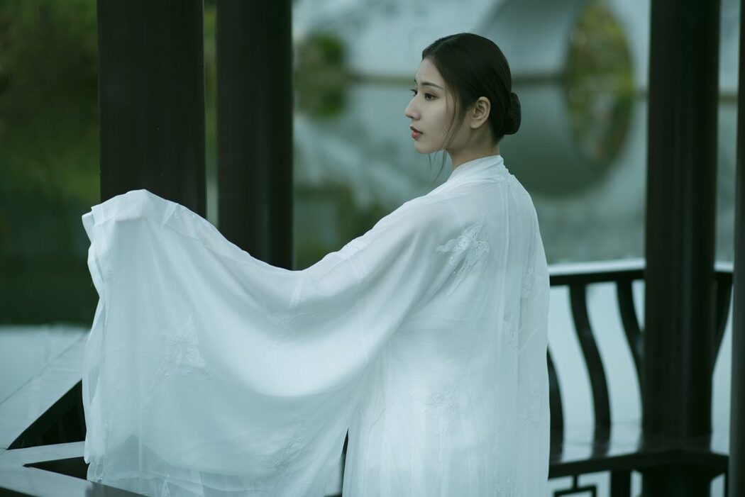 YiTuYu艺图语 Vol.4882 Lin Lin