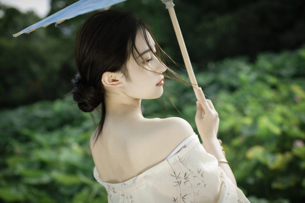 YiTuYu艺图语 Vol.4976 Ke Ke Duo Ni