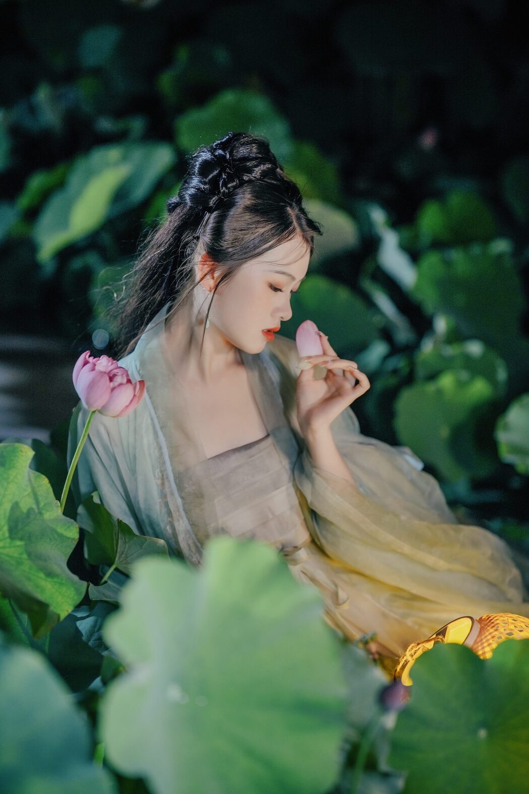 YiTuYu艺图语 Vol.4861 Yue Li