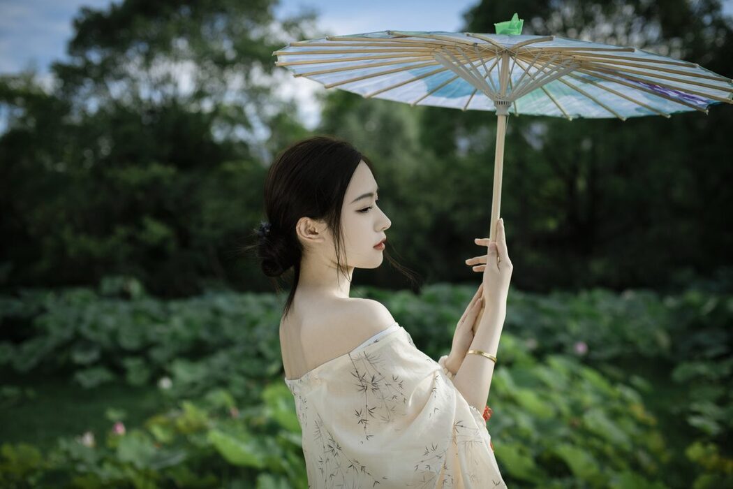 YiTuYu艺图语 Vol.4976 Ke Ke Duo Ni