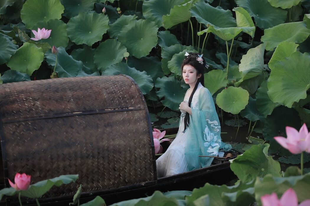 YiTuYu艺图语 Vol.4940 Zhi Zi Hua