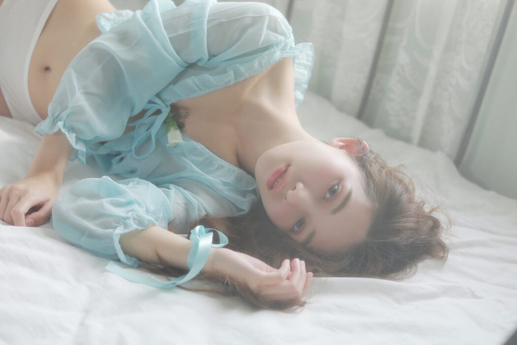 YiTuYu艺图语 Vol.4918 Sheng Chang Yu Si