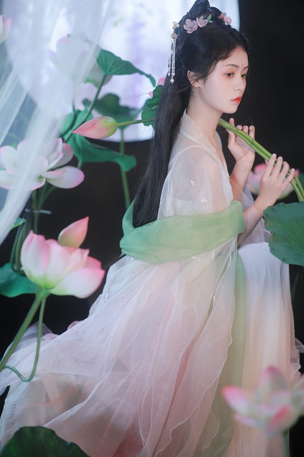 YiTuYu艺图语 Vol.4974 Dai Bu Zhu De Yi Mi