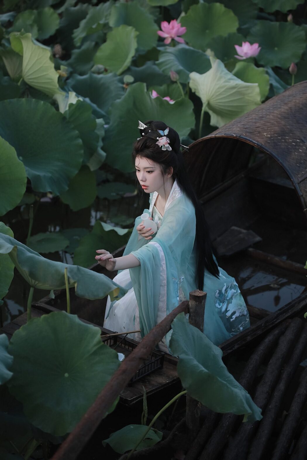 YiTuYu艺图语 Vol.4940 Zhi Zi Hua