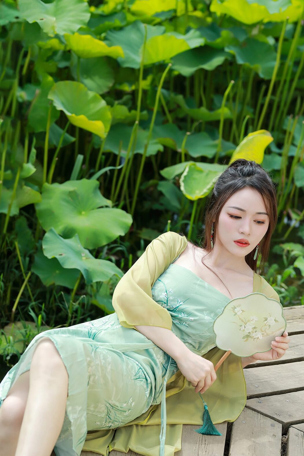 YiTuYu艺图语 Vol.4888 Yu Er