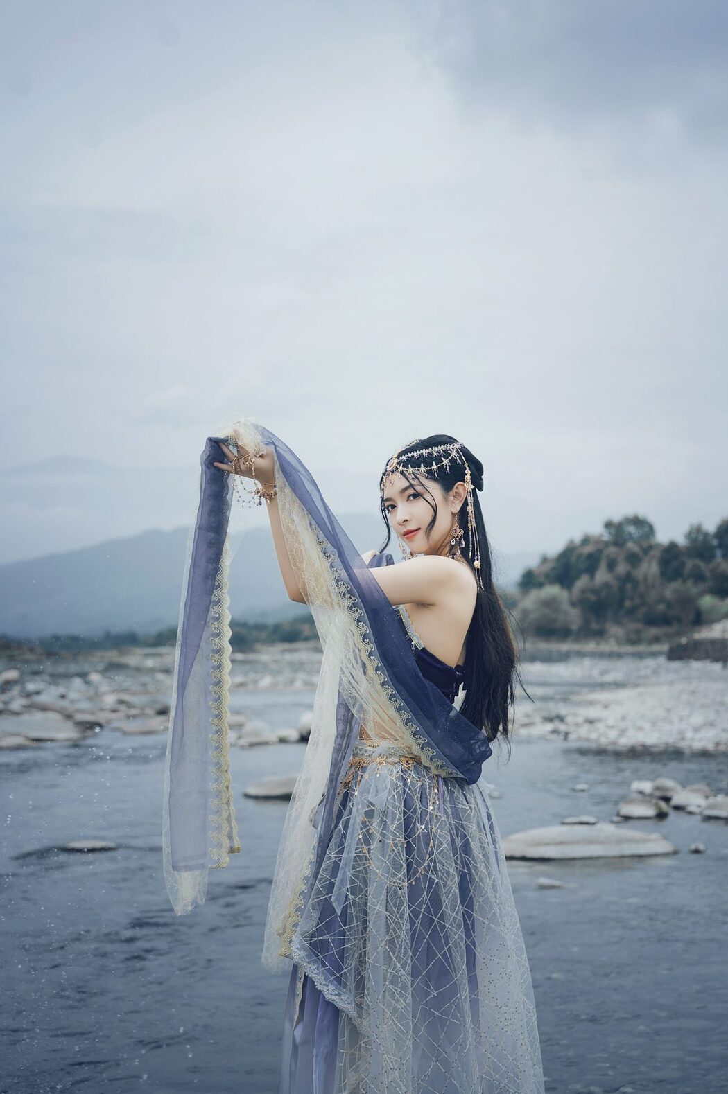 YiTuYu艺图语 Vol.4908 Xin Yi