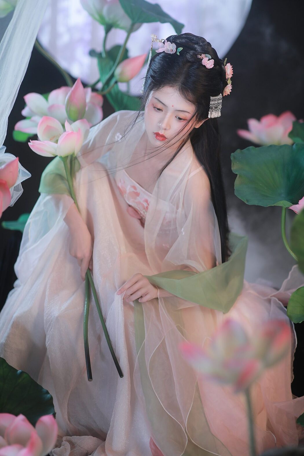 YiTuYu艺图语 Vol.4974 Dai Bu Zhu De Yi Mi