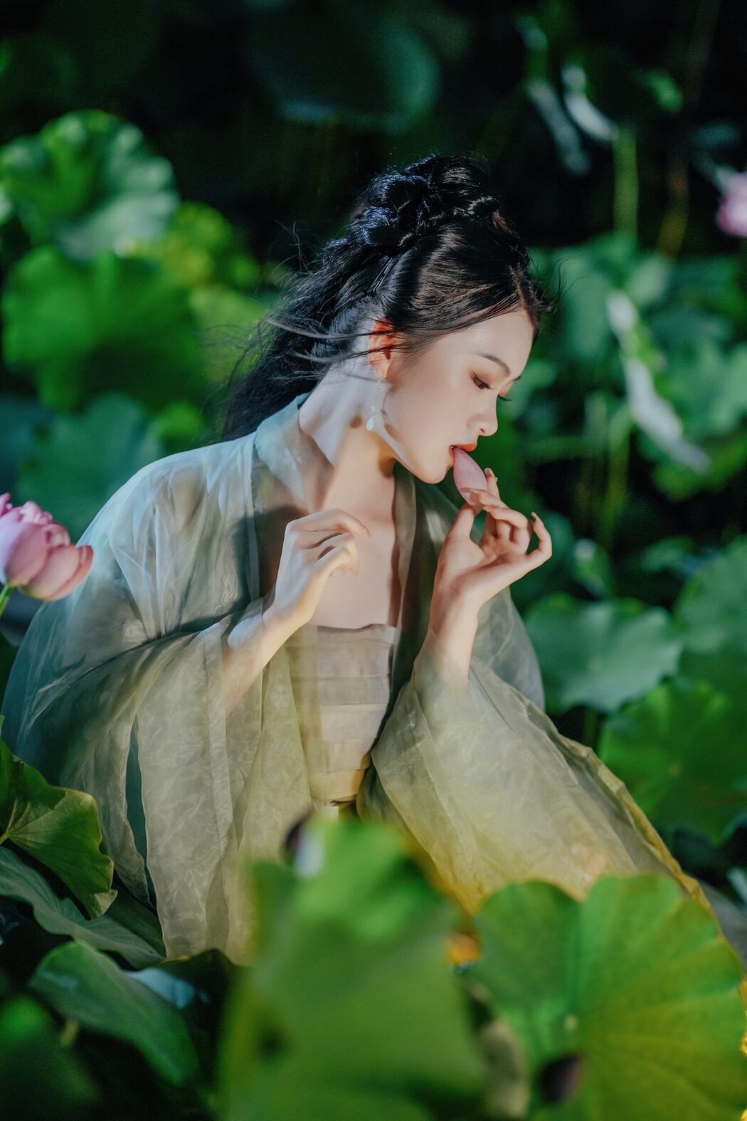 YiTuYu艺图语 Vol.4861 Yue Li