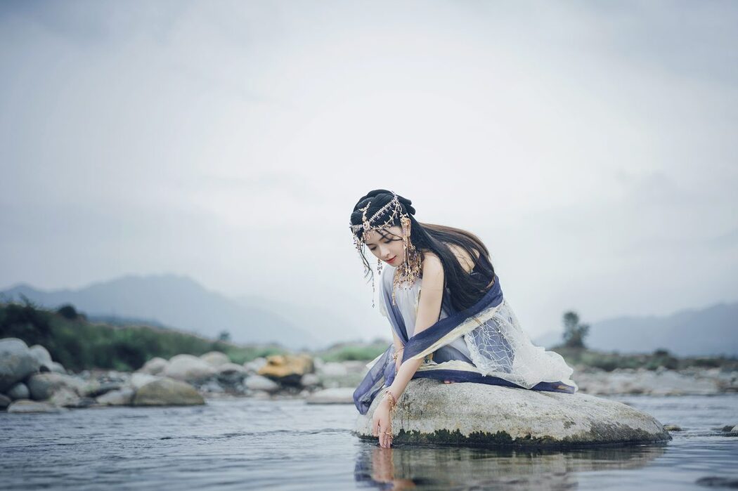 YiTuYu艺图语 Vol.4908 Xin Yi