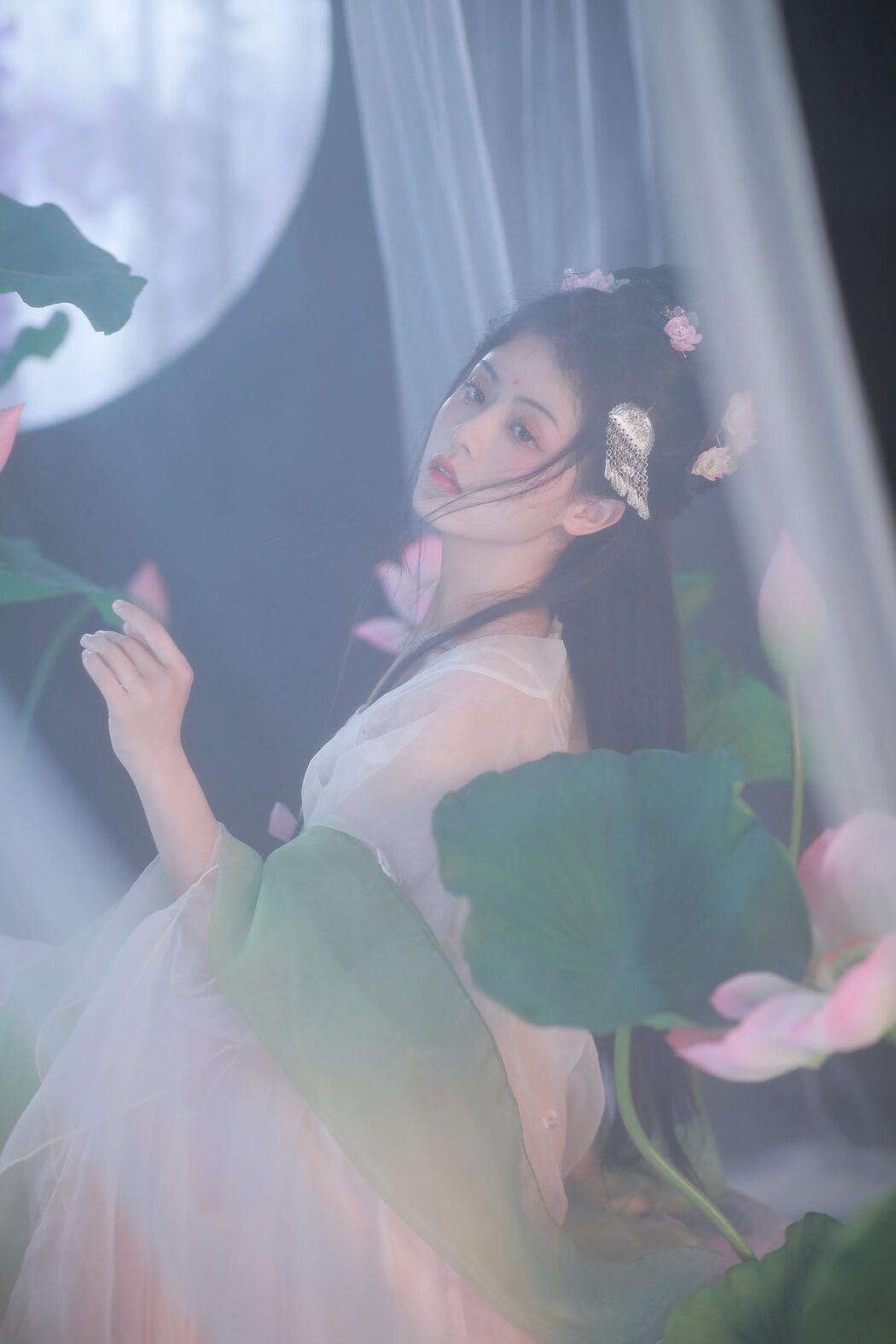 YiTuYu艺图语 Vol.4974 Dai Bu Zhu De Yi Mi