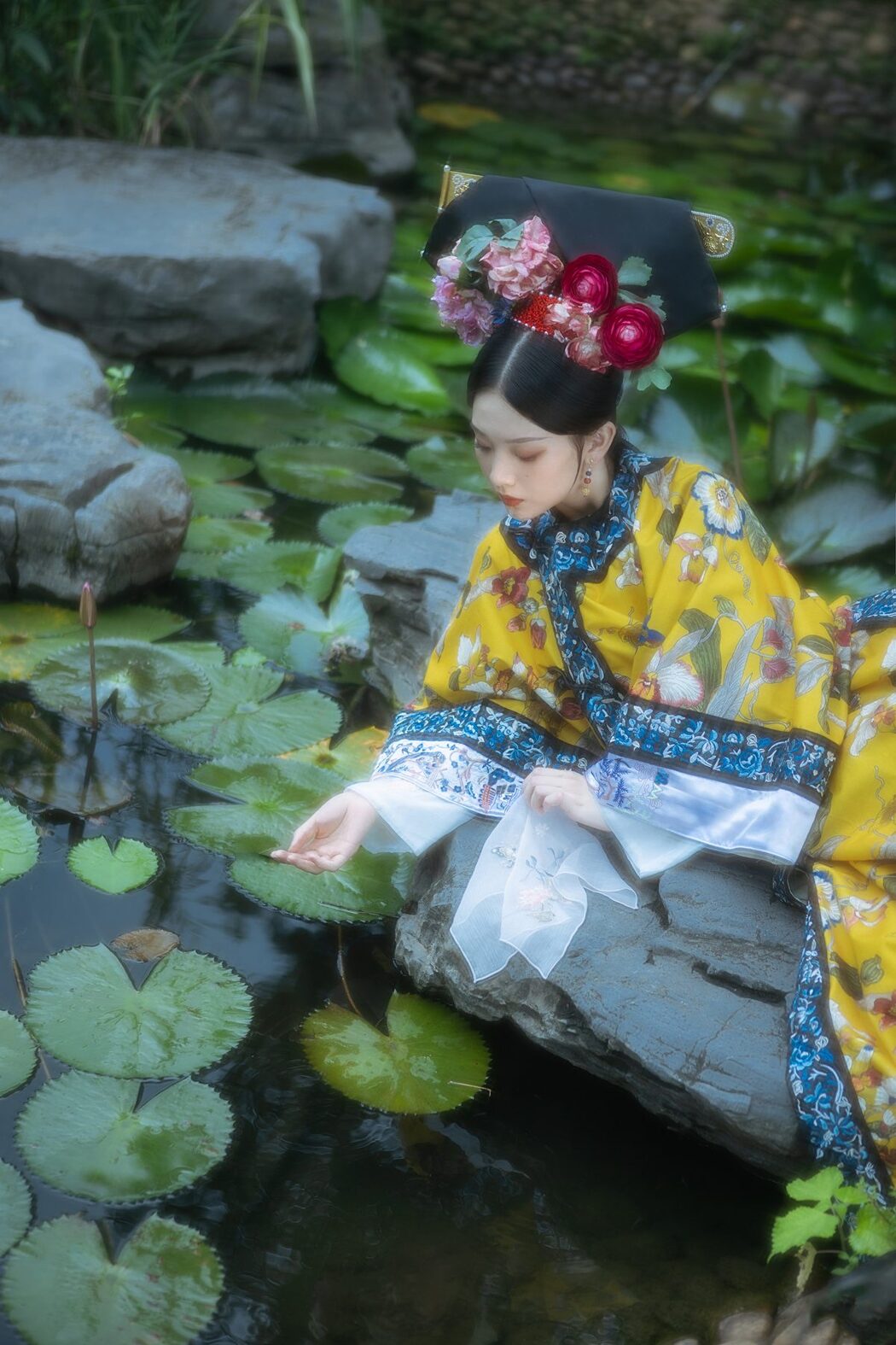 YiTuYu艺图语 Vol.4858 Zhi Zhi Qi