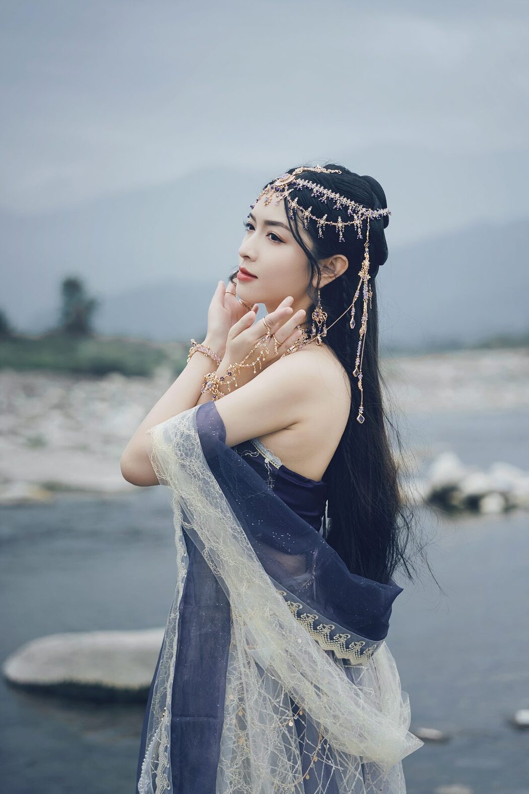 YiTuYu艺图语 Vol.4908 Xin Yi