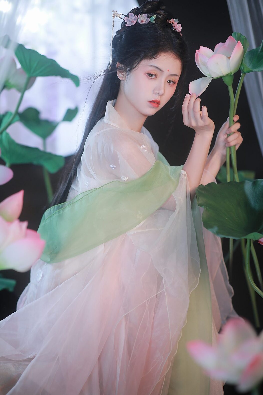 YiTuYu艺图语 Vol.4974 Dai Bu Zhu De Yi Mi