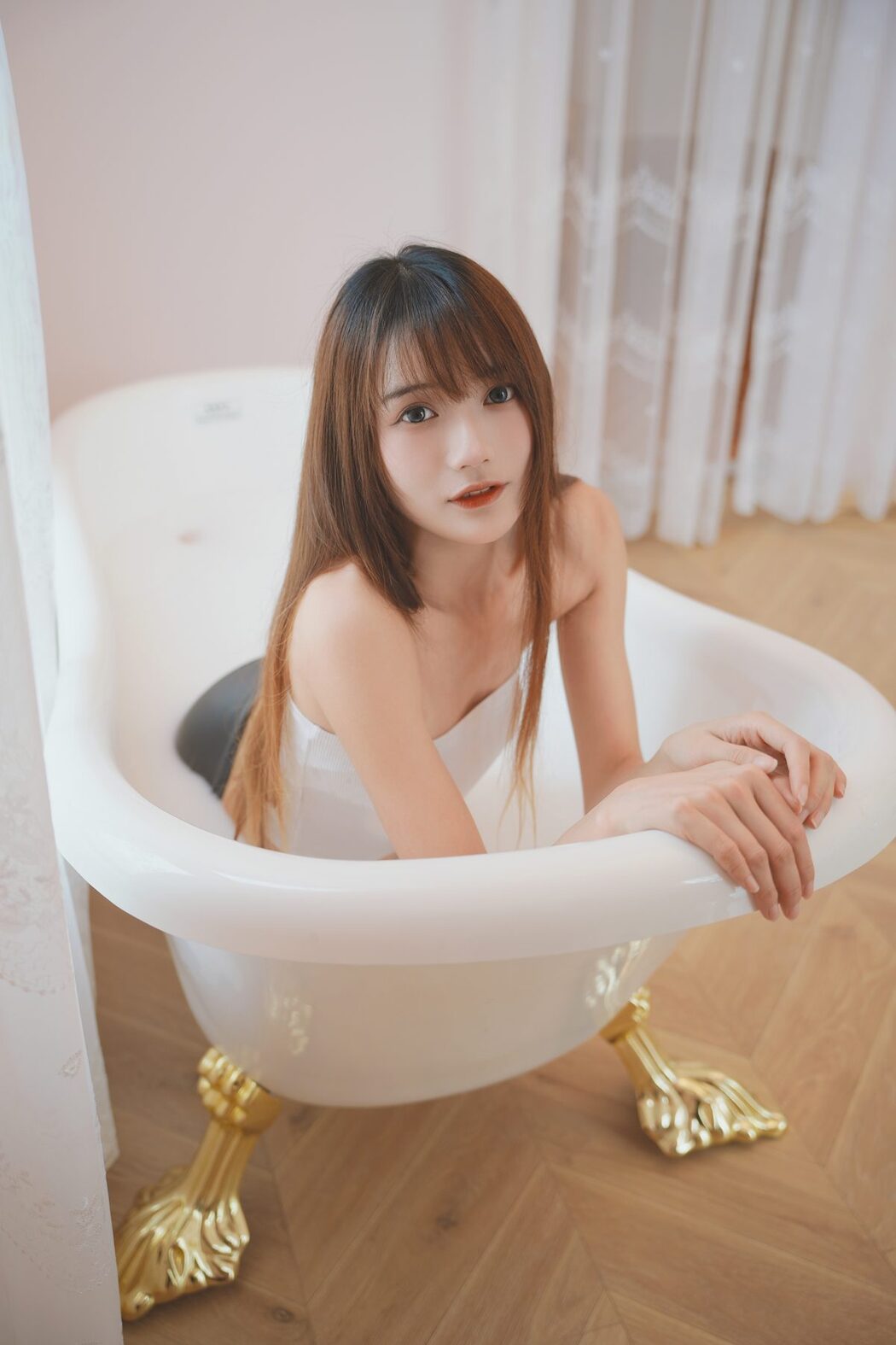 YiTuYu艺图语 Vol.4920 Tu Zi Zzz Bu Chi Hu Luo Bo