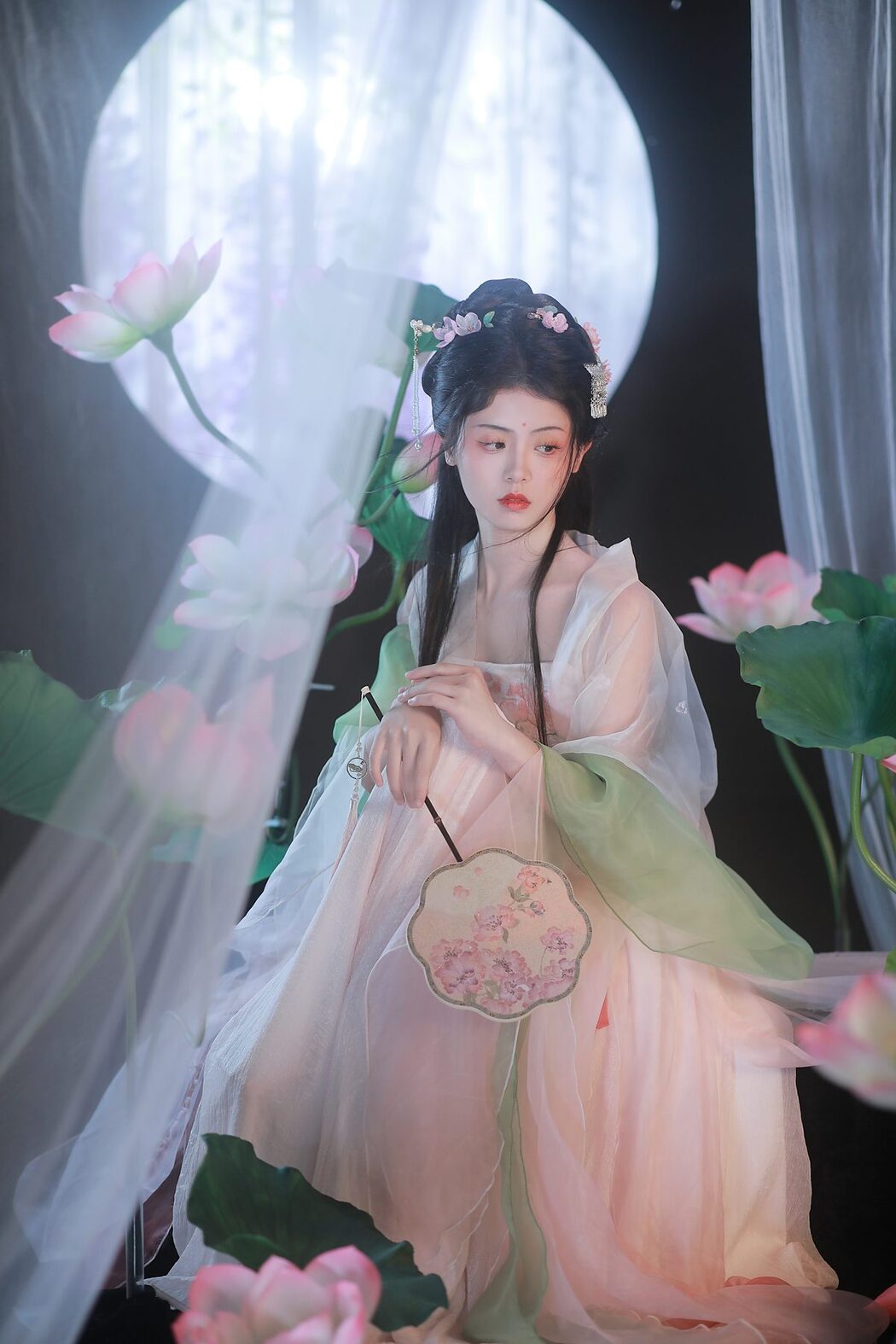 YiTuYu艺图语 Vol.4974 Dai Bu Zhu De Yi Mi