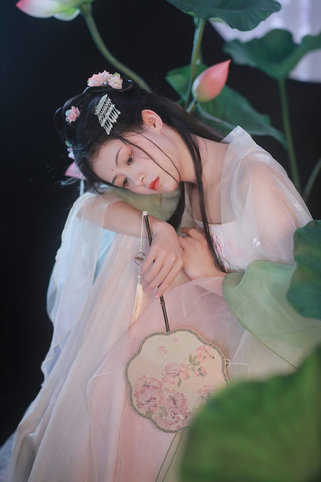 YiTuYu艺图语 Vol.4974 Dai Bu Zhu De Yi Mi