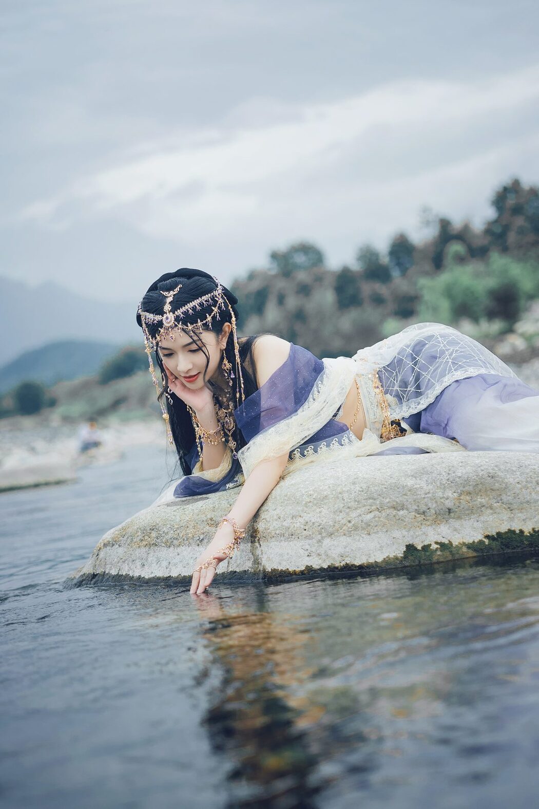 YiTuYu艺图语 Vol.4908 Xin Yi