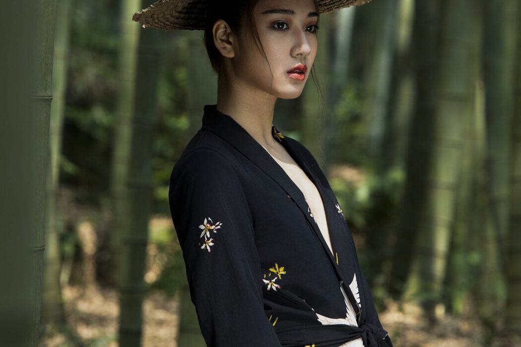 YiTuYu艺图语 Vol.4893 Lin Lin