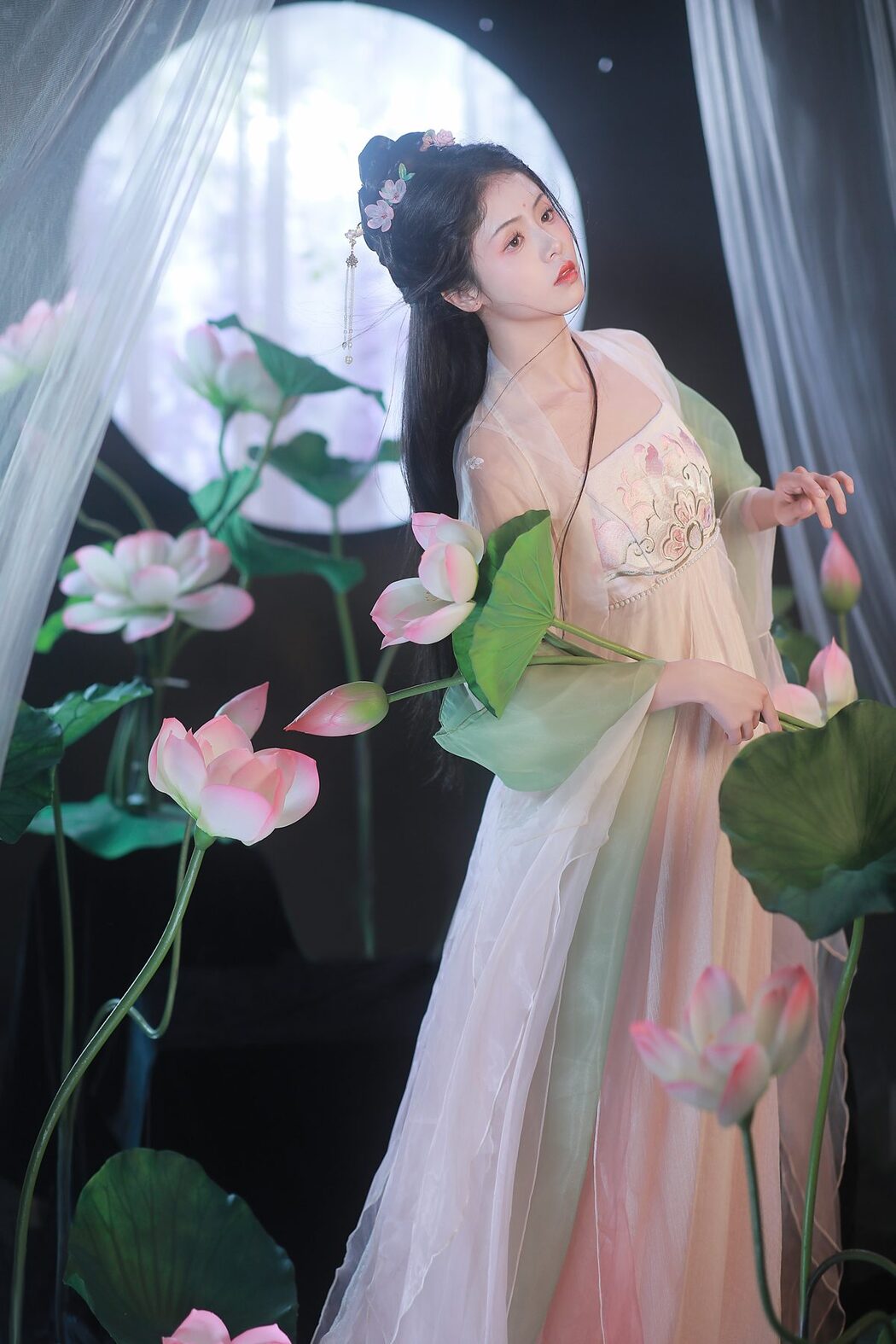 YiTuYu艺图语 Vol.4974 Dai Bu Zhu De Yi Mi