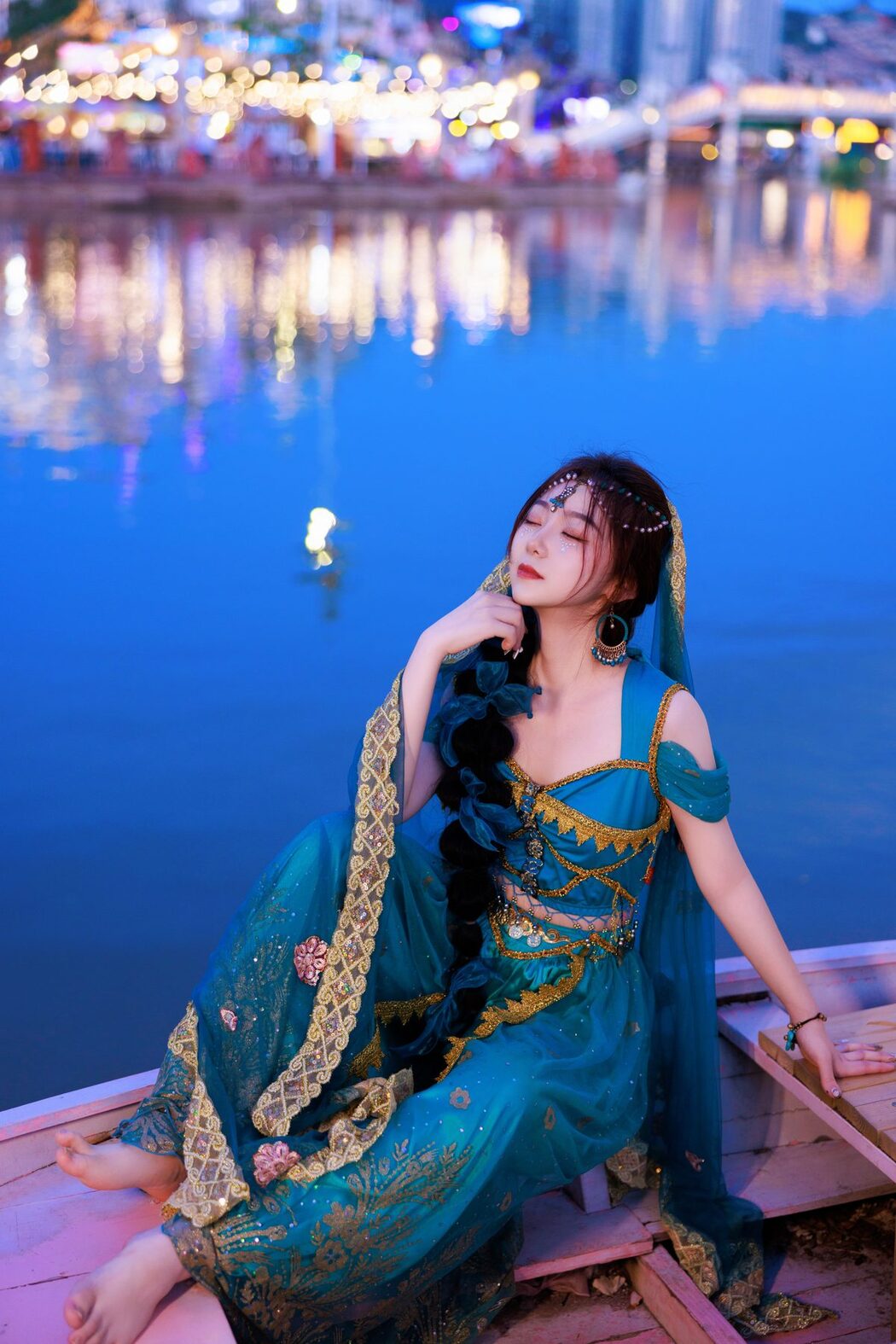 YiTuYu艺图语 Vol.4881 She Kong De Luan Luan