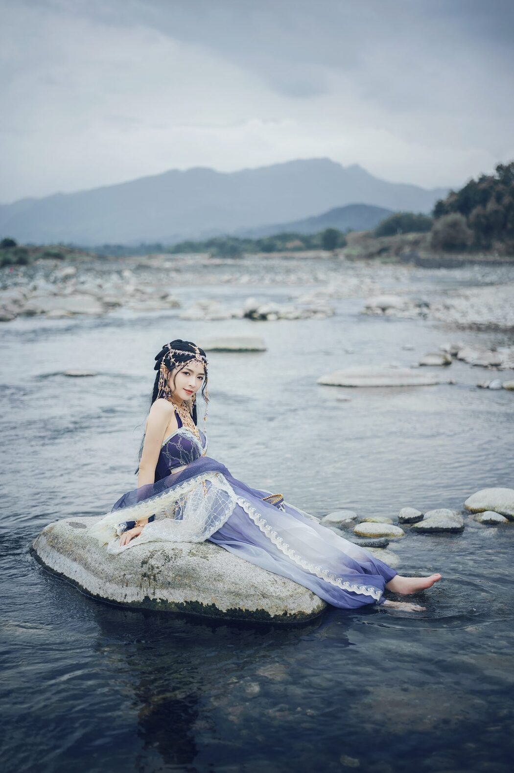 YiTuYu艺图语 Vol.4908 Xin Yi