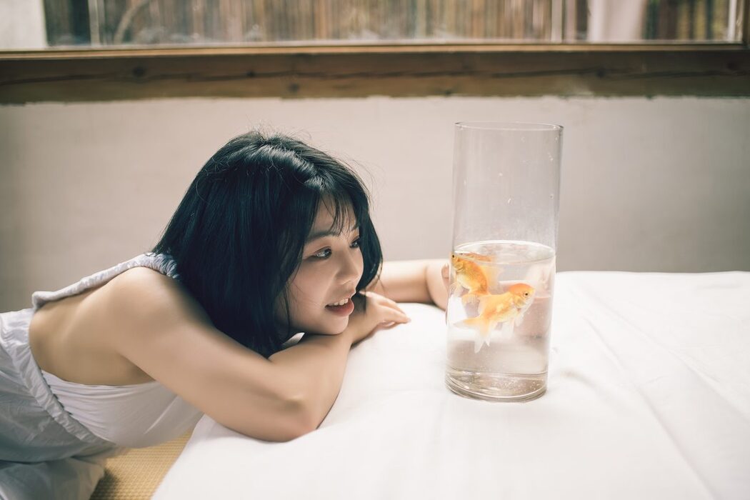YiTuYu艺图语 Vol.4895 Tinee Xiao Peng You