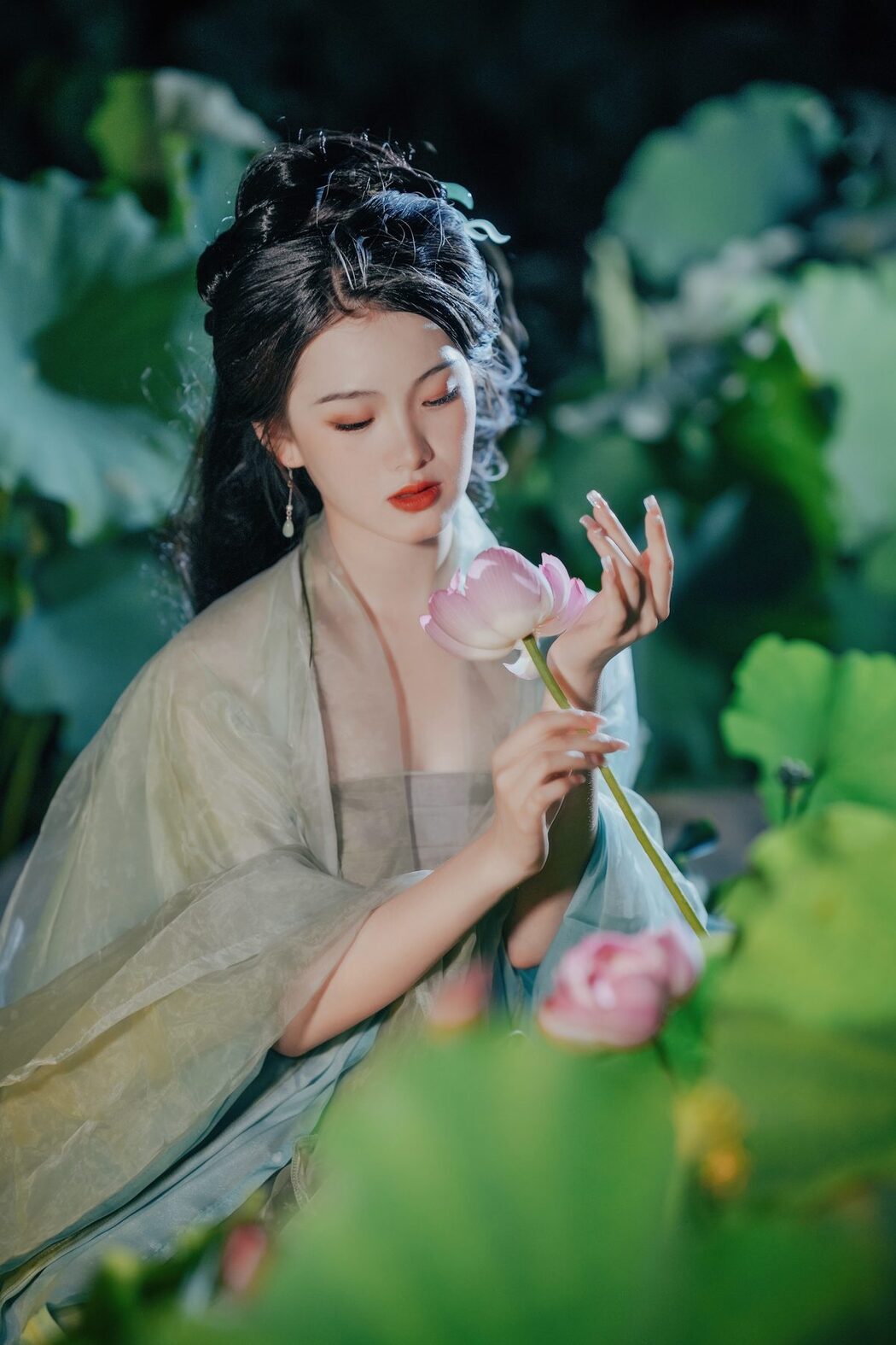 YiTuYu艺图语 Vol.4861 Yue Li
