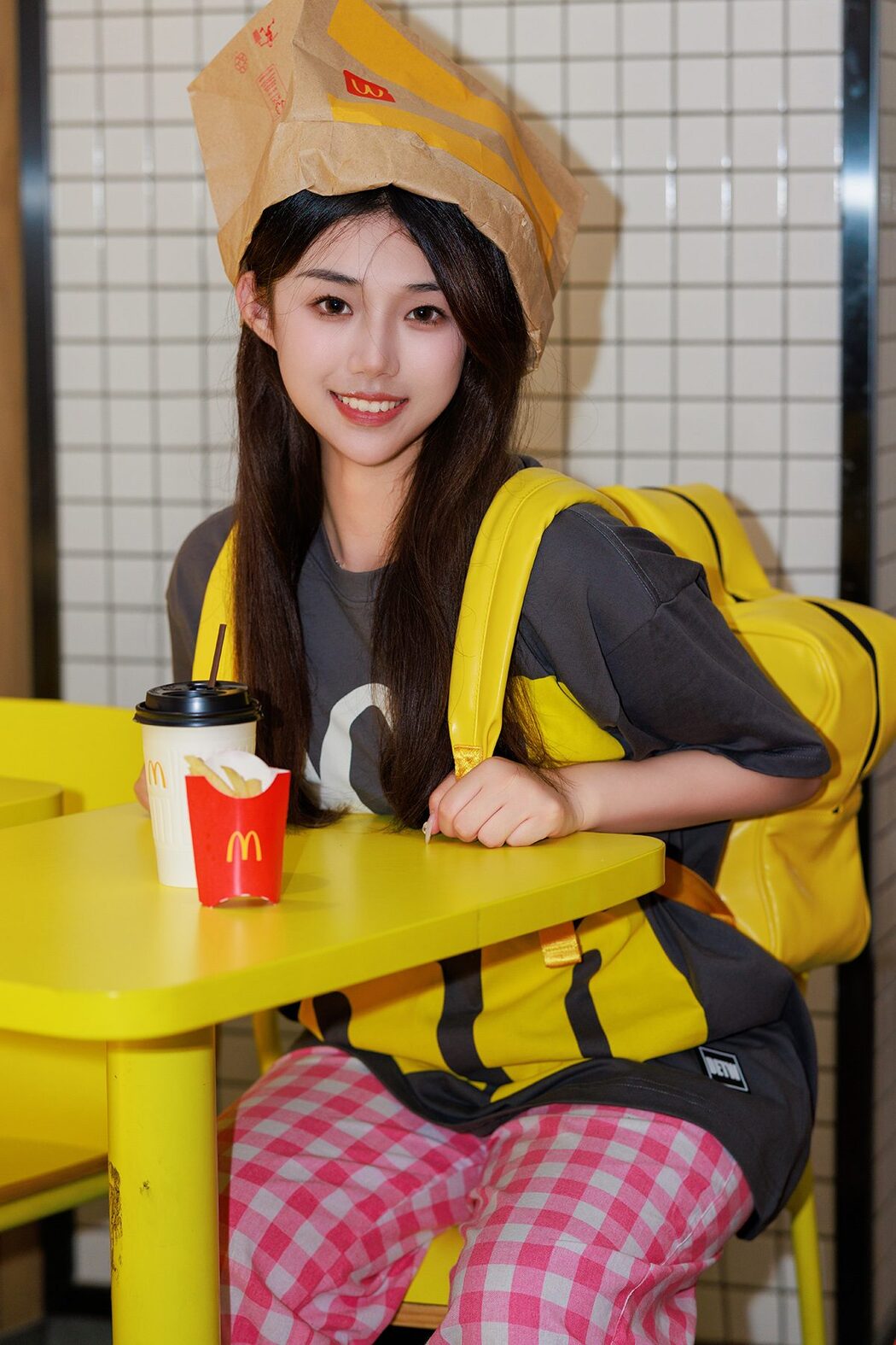 YiTuYu艺图语 Vol.5002 Pei Tong Xue Cover Photo