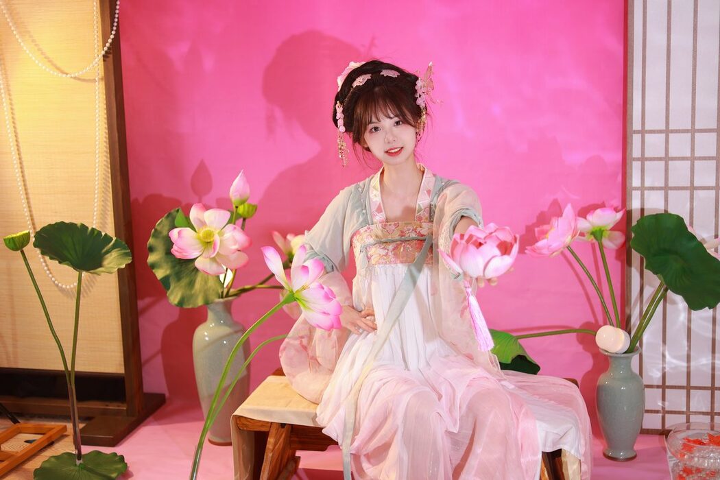 YiTuYu艺图语 Vol.5061 Mu Yan Se Cc