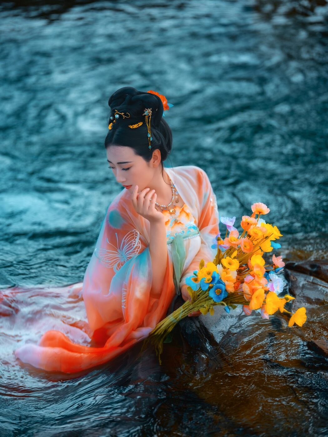 YiTuYu艺图语 Vol.5089 Long En Xing