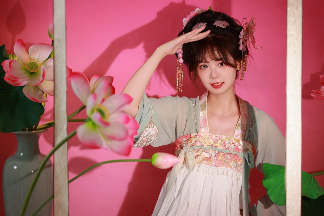 YiTuYu艺图语 Vol.5061 Mu Yan Se Cc