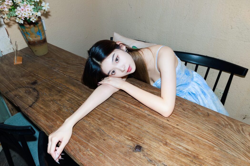 YiTuYu艺图语 Vol.5043 Yi Zhi Li Mao