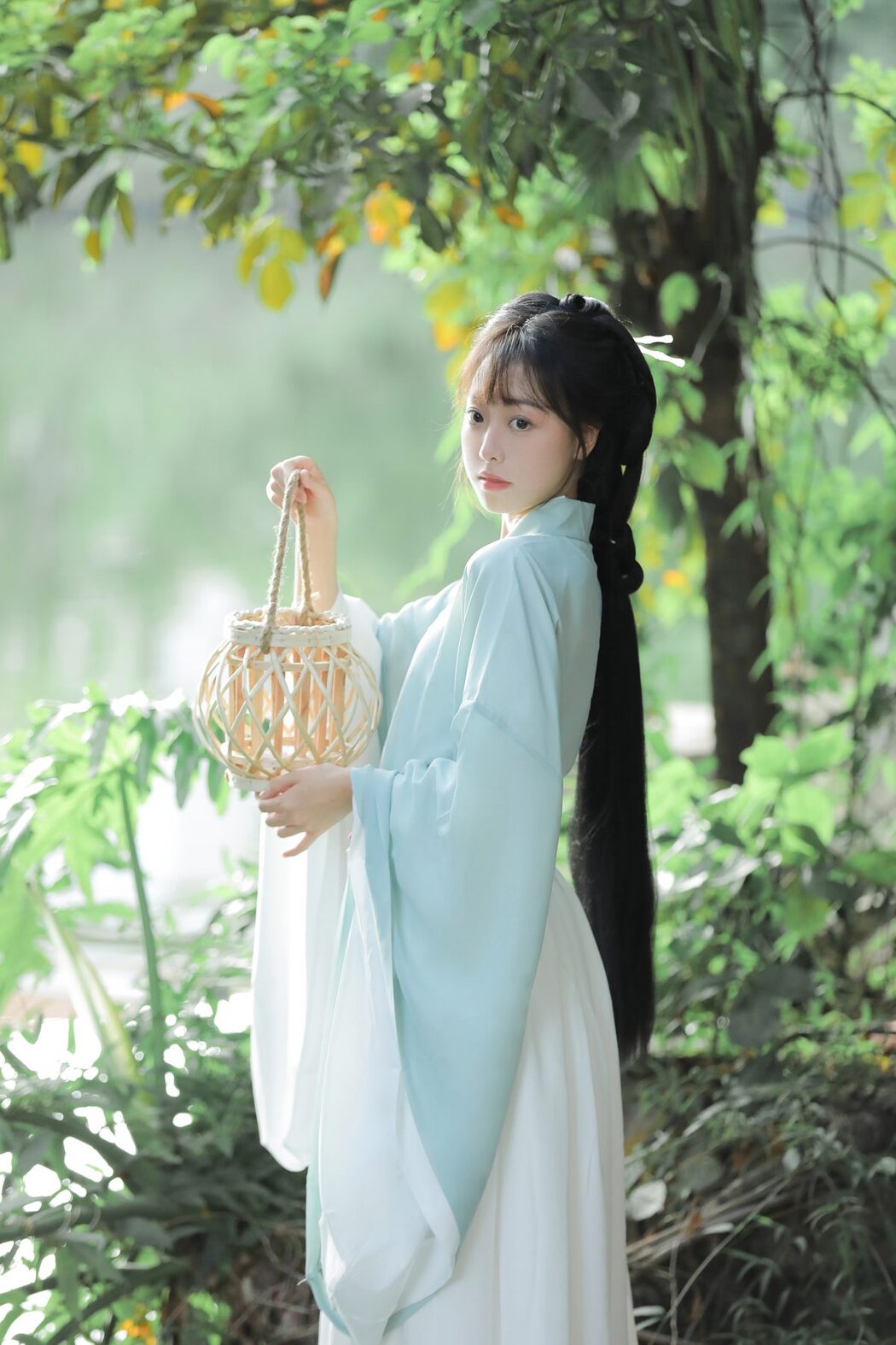 YiTuYu艺图语 Vol.5068 Qian Qian