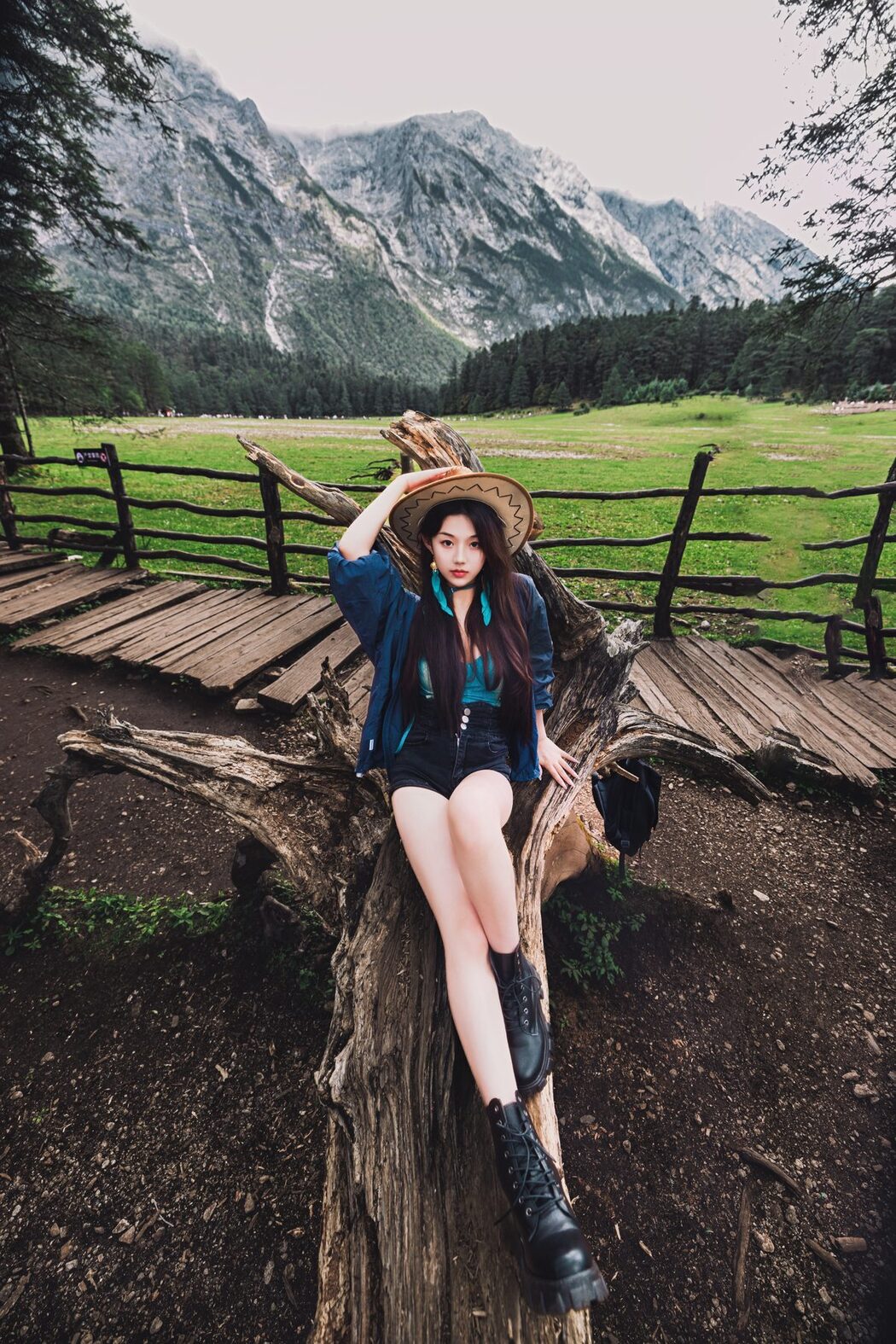 YiTuYu艺图语 Vol.5050 Pei Tong Xue