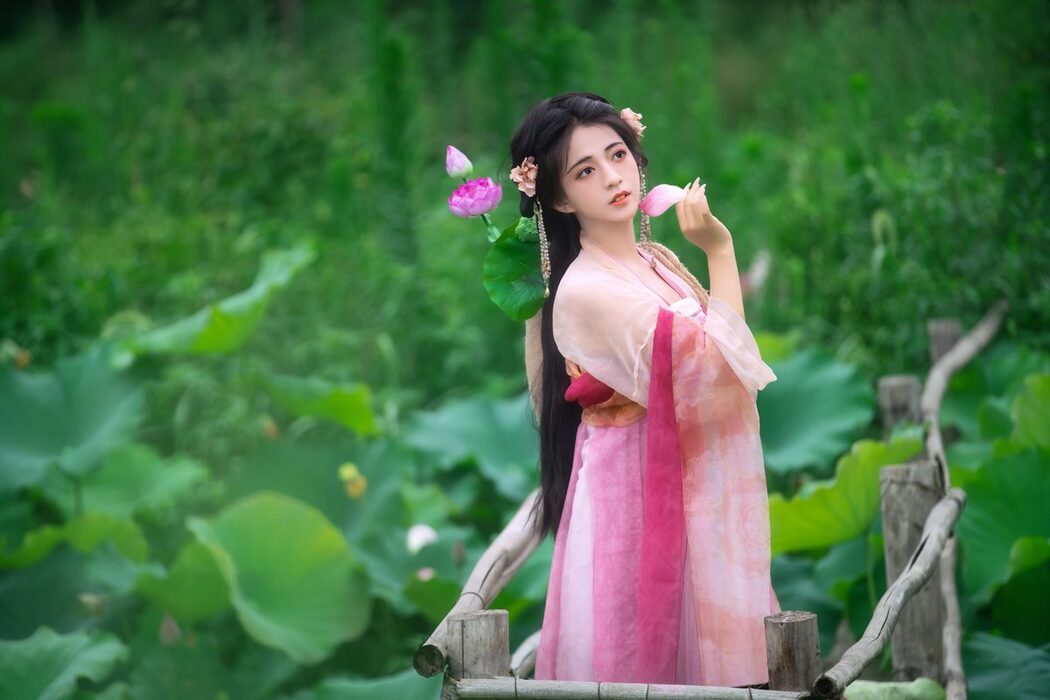 YiTuYu艺图语 Vol.5102 Wan Wan