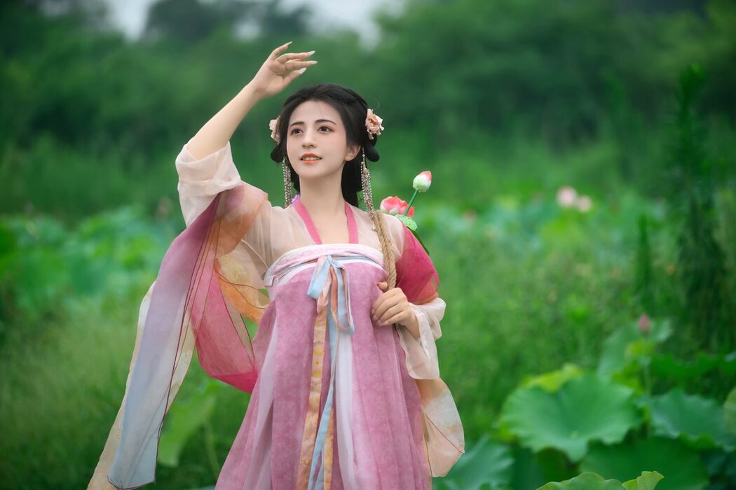 YiTuYu艺图语 Vol.5102 Wan Wan